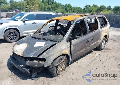 2001 Dodge Grand Caravan Sport from USA, damaged, VIN 2B4GP443X1R361164